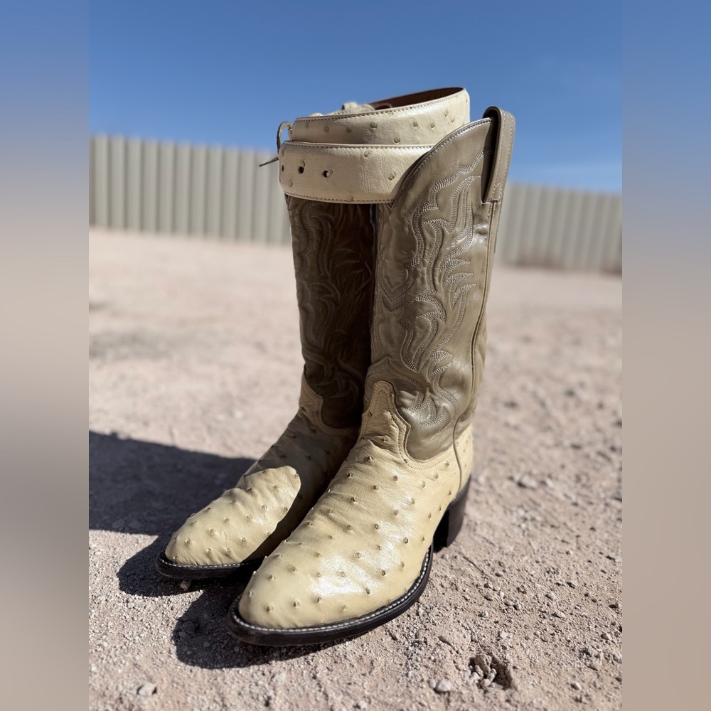VINTAGE Tony Lama ❄️ Winter White ❄️ Ostrich Boots Mens 8.5D / 10 Women